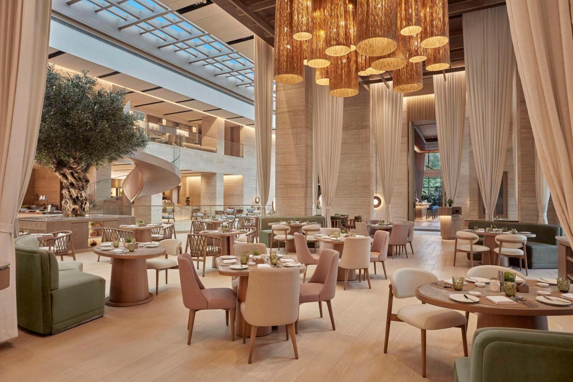 Hilton Gurugram Baani City Centre Gurgaon Dış mekan fotoğraf