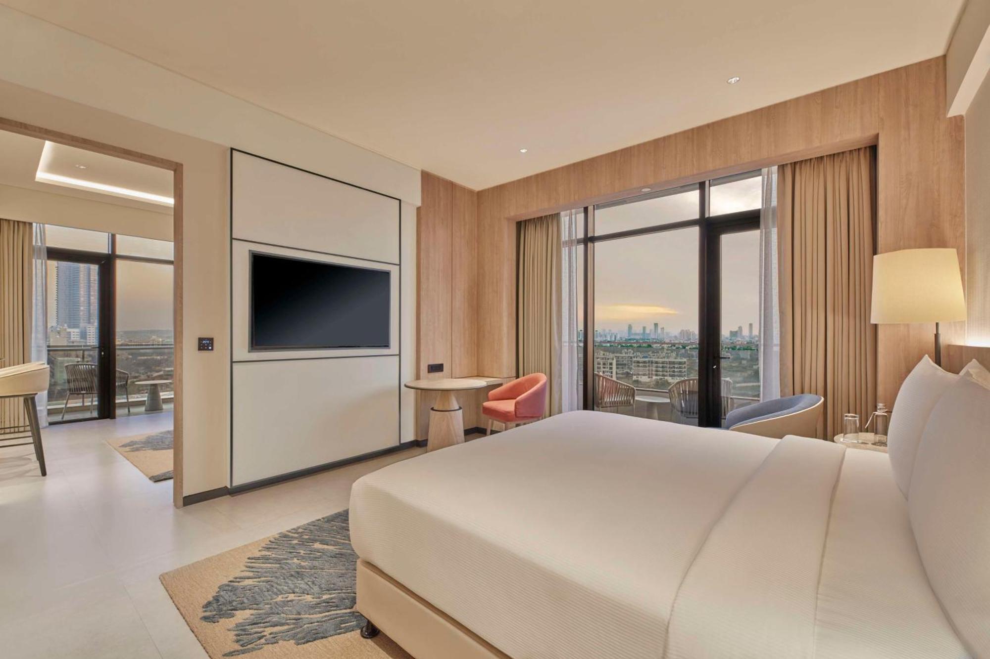 Hilton Gurugram Baani City Centre Gurgaon Dış mekan fotoğraf